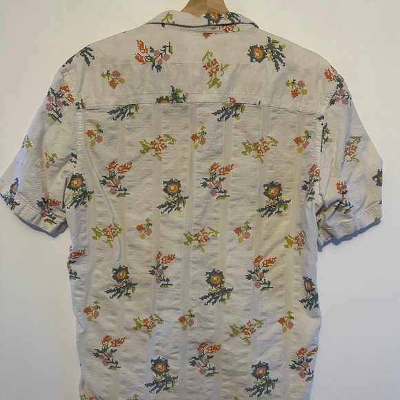 Zara cross-stitch button up - Picture 3 of 5